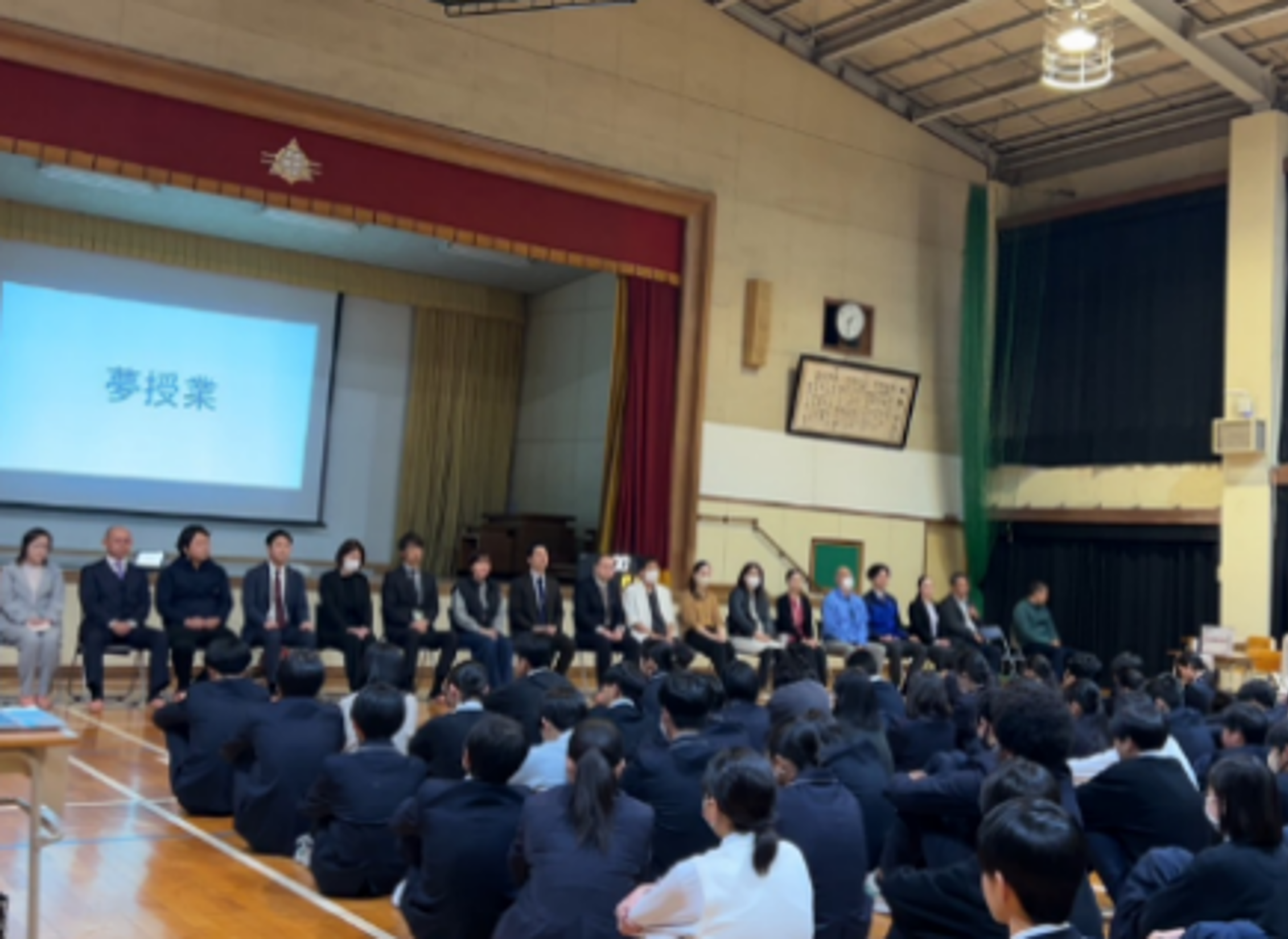 福岡市立柏原中学校での職業講話2
